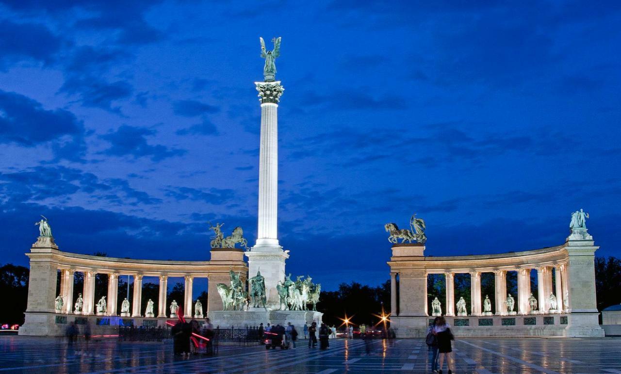 Central Studio Boulevard Budapešť Exteriér fotografie